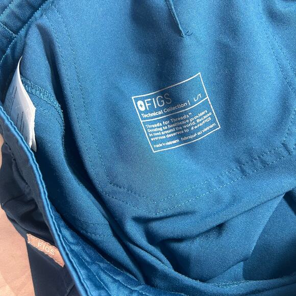 FIGS Livingston Technical Collection srub pants women's size L/T - Picture 7 of 7